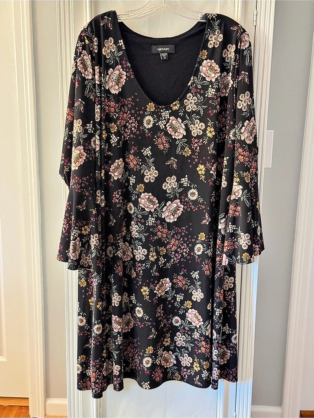 Karen Kane Black and Pink Floral Print Bell Sleeve Midi Dress Size 3X
